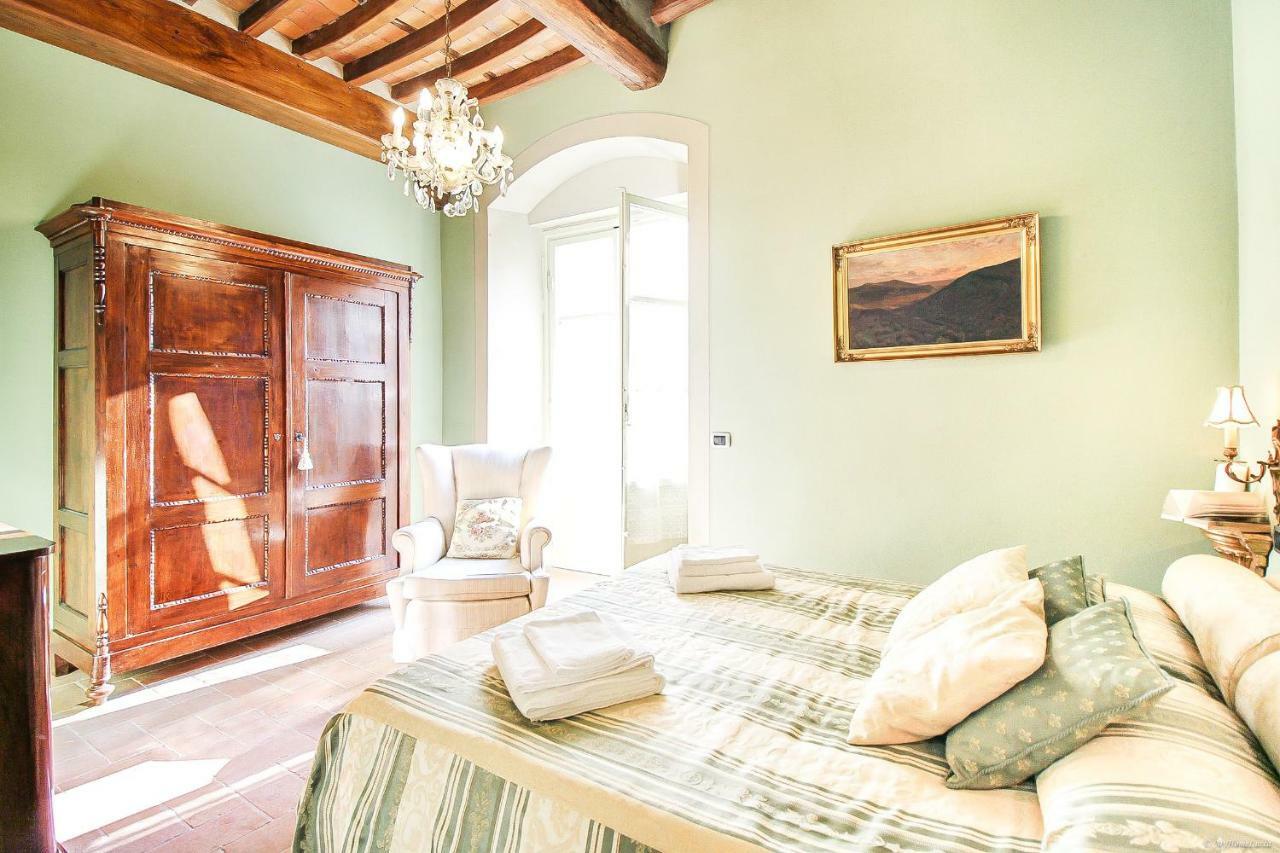 Apartment Guinigi With Private Courtyard Лукка Екстер'єр фото